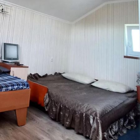 Помешкання З Парковкою Apartment Cerkasî Exterior foto