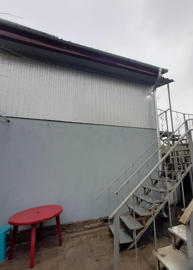 Помешкання З Парковкою Apartment Cerkasî Exterior foto