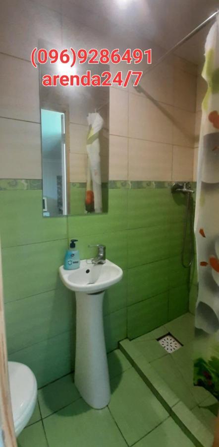 Помешкання З Парковкою Apartment Cerkasî Exterior foto